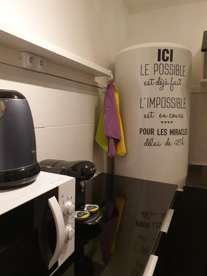 SPA Celyna appartement avec jacuzzi privatif Lyon Extérieur photo